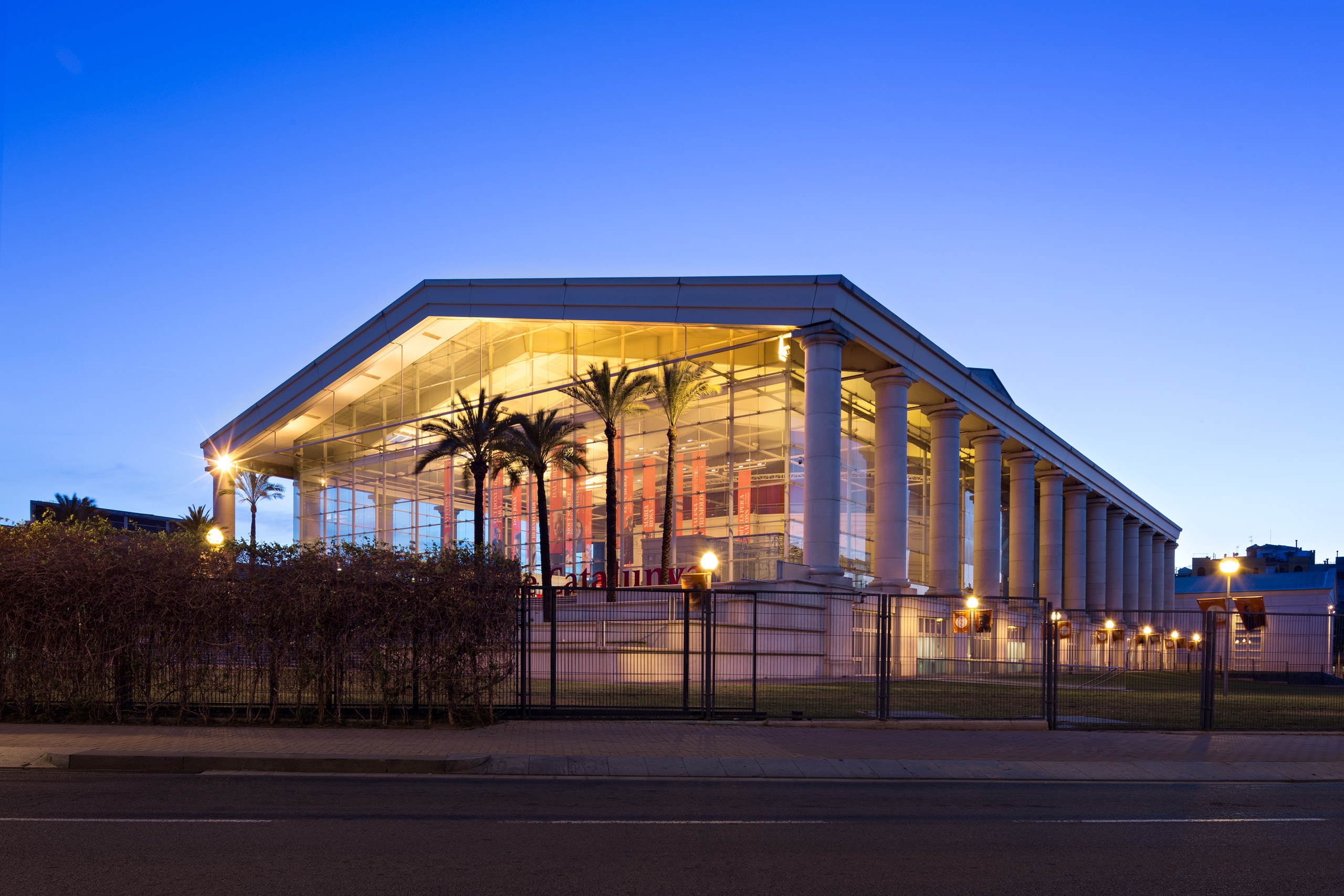 Teatre Nacional de Catalunya 15/16 — Forma